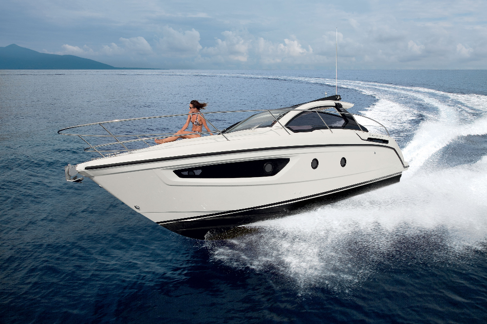 Azimut Yacht Charter - Vilamoura Cruises